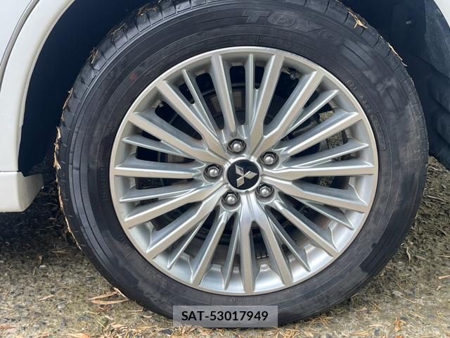 Mitsubishi OUTLANDER PHEV 2018-11 8053942-8