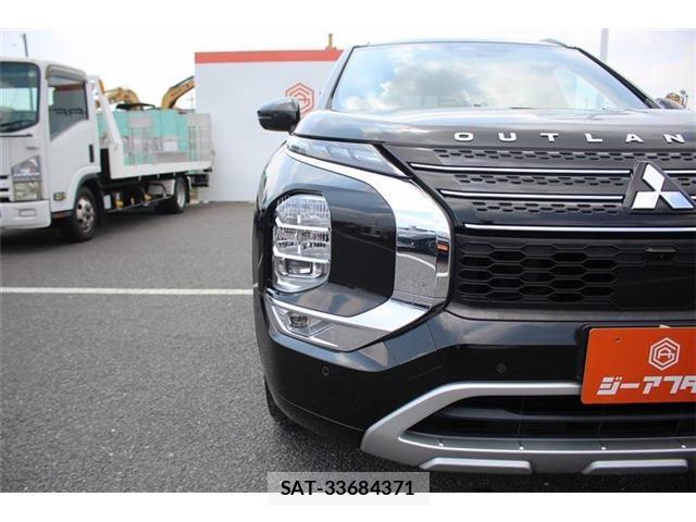 Mitsubishi OUTLANDER PHEV 2022-05 8054945-12
