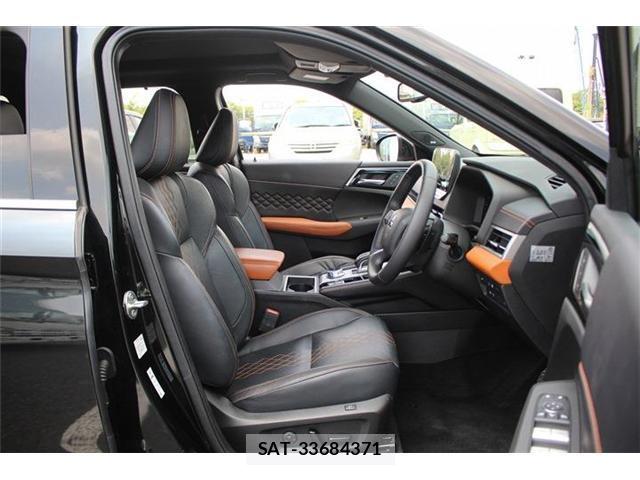Mitsubishi OUTLANDER PHEV 2022-05 8054945-19