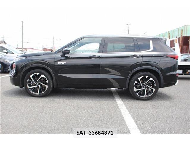 Mitsubishi OUTLANDER PHEV 2022-05 8054945-8