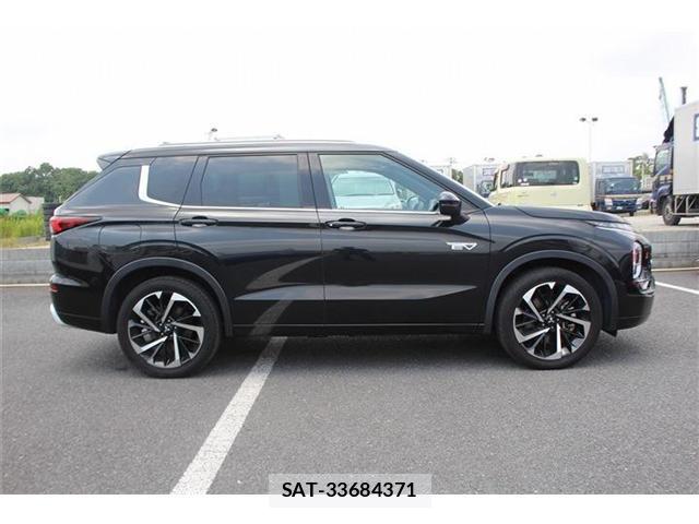 Mitsubishi OUTLANDER PHEV 2022-05 8054945-9