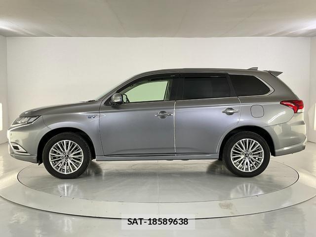 Mitsubishi OUTLANDER PHEV 2021-07 8055552-3