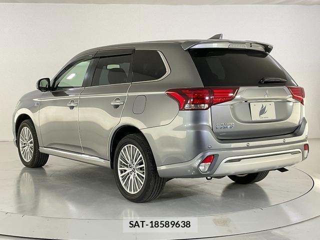 Mitsubishi OUTLANDER PHEV 2021-07 8055552-4