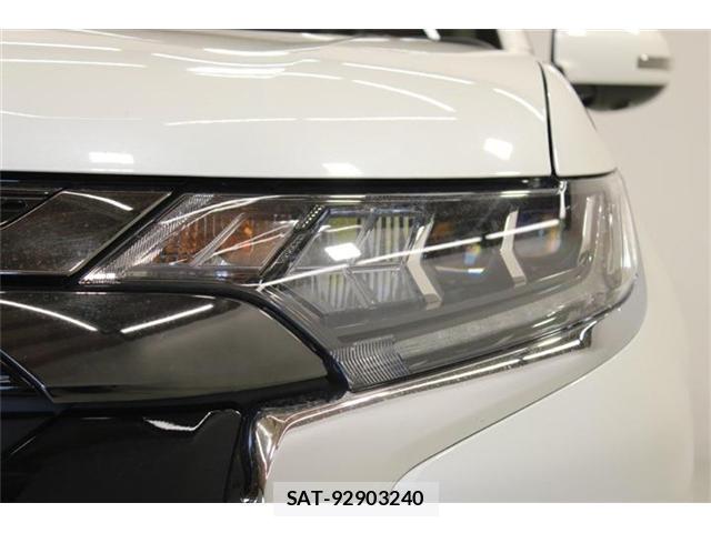 Mitsubishi OUTLANDER PHEV 2018-11 8055896-15