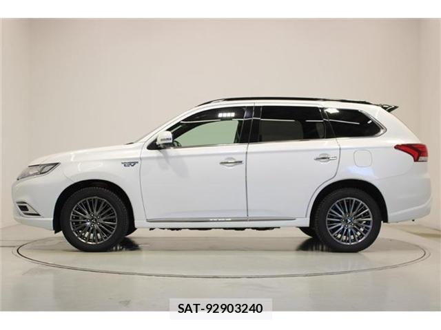 Mitsubishi OUTLANDER PHEV 2018-11 8055896-9