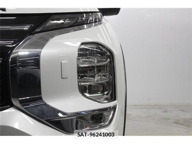 Mitsubishi OUTLANDER PHEV 2024-11 8055906-16