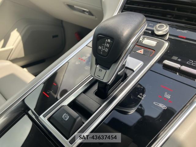 Porsche PANAMERA 2022-06 8054563-15