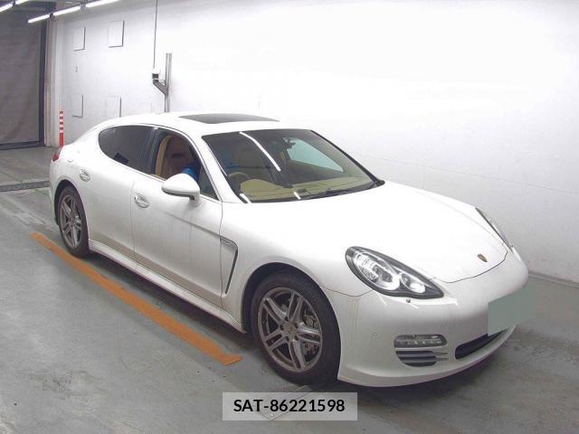 Porsche PANAMERA 2010-02 8055409-4