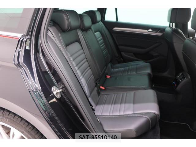 VolksWagen PASSAT VARIANT 2017-03 8053223-13