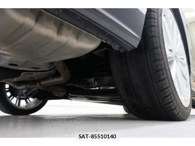 VolksWagen PASSAT VARIANT 2017-03 8053223-17