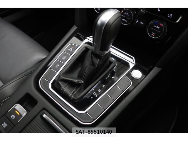 VolksWagen PASSAT VARIANT 2017-03 8053223-9