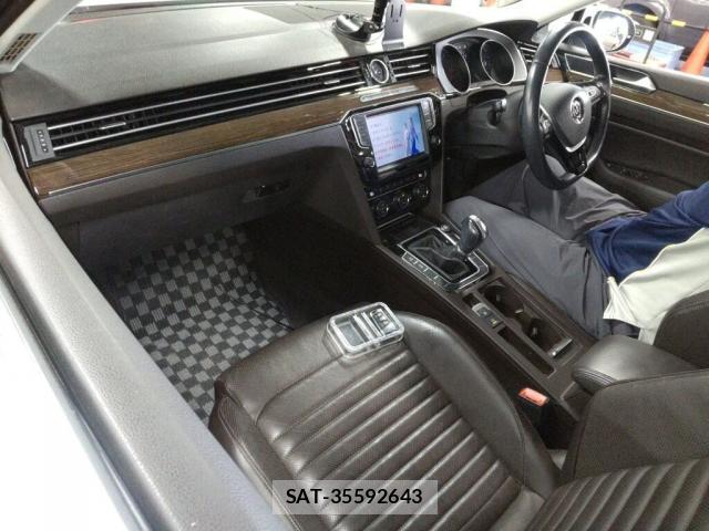 VolksWagen PASSAT VARIANT 2015-07 8055046-2