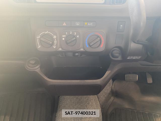 Toyota PASSO 2015-02 8055358-10
