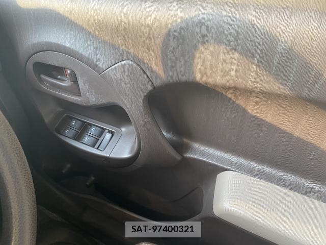 Toyota PASSO 2015-02 8055358-13