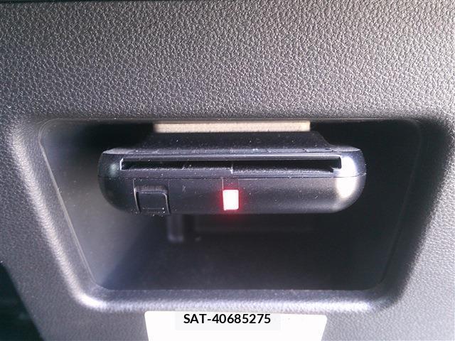 Toyota Pixis Mega 2016-01 8054247-16