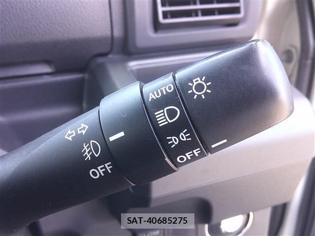 Toyota Pixis Mega 2016-01 8054247-17
