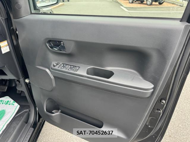 Toyota Pixis Mega 2020-07 8055606-15