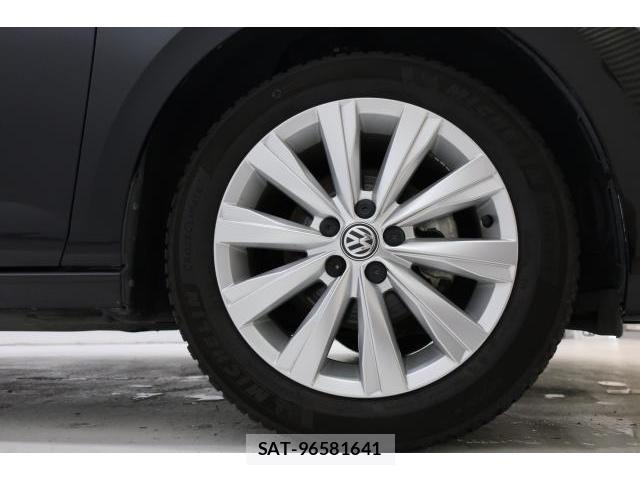 VolksWagen POLO 2018-12 8053227-16
