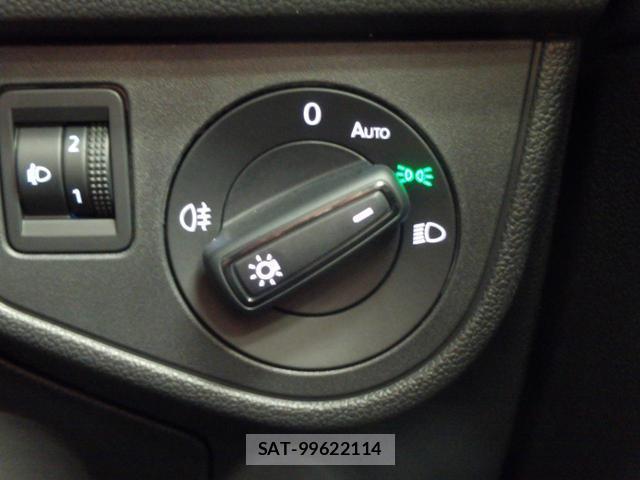 VolksWagen POLO 2022-09 8053541-13