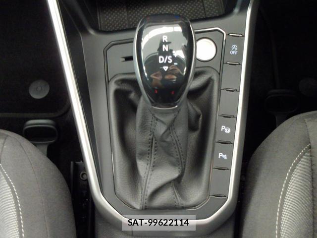 VolksWagen POLO 2022-09 8053541-9