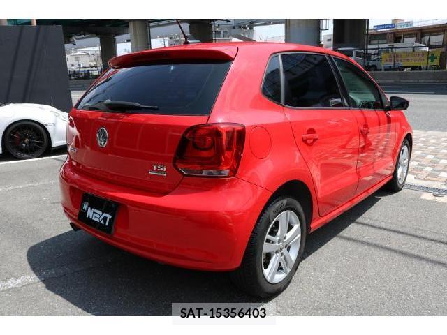 VolksWagen POLO 2013-06 8054400-1