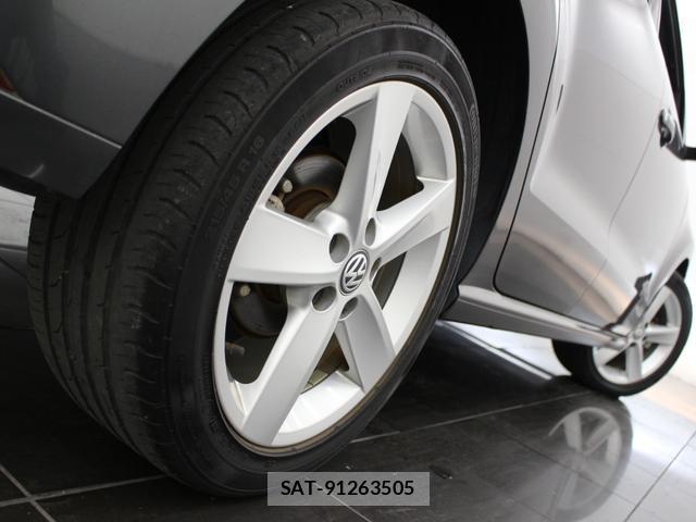 VolksWagen POLO 2017-11 8054503-19