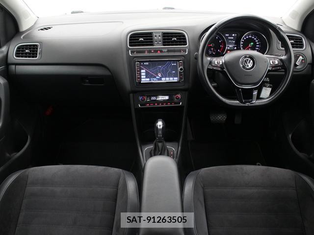 VolksWagen POLO 2017-11 8054503-4