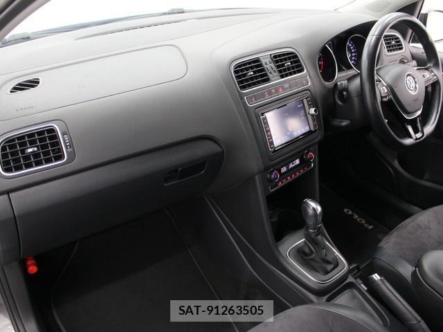 VolksWagen POLO 2017-11 8054503-9