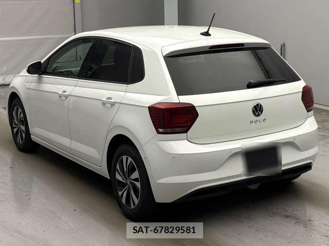 VolksWagen POLO 2021-09 8055070-1