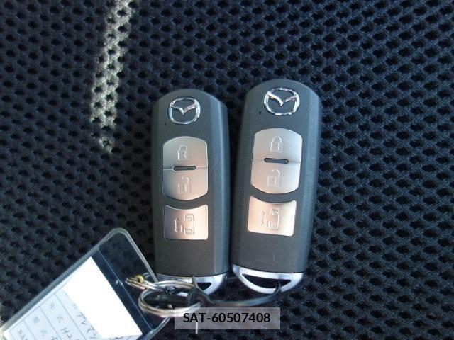 Mazda PREMACY 2014-12 8055196-9