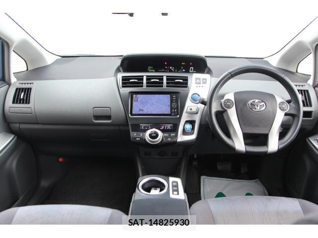 Toyota PRIUS ALPHA 2012-05 8053263-1