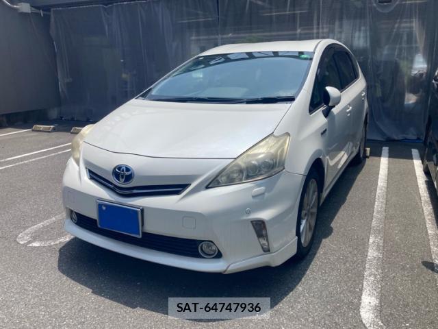 Toyota PRIUS ALPHA 2011-11 8053861-0