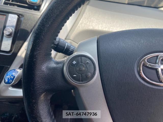 Toyota PRIUS ALPHA 2011-11 8053861-10