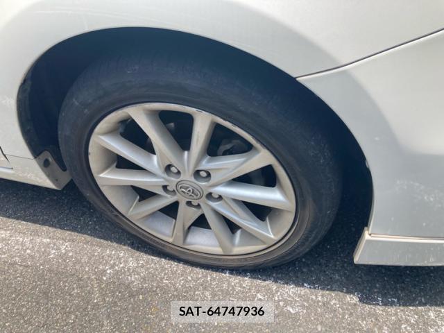 Toyota PRIUS ALPHA 2011-11 8053861-18