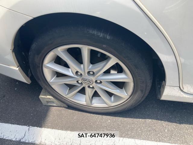 Toyota PRIUS ALPHA 2011-11 8053861-19