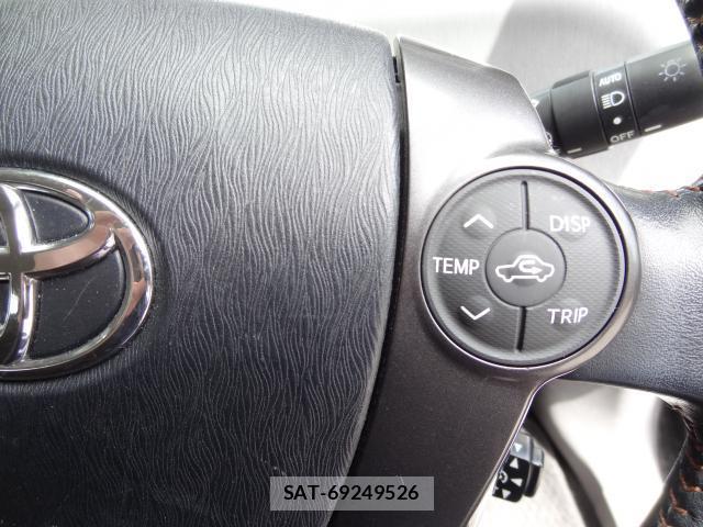 Toyota PRIUS ALPHA 2013-10 8054427-13