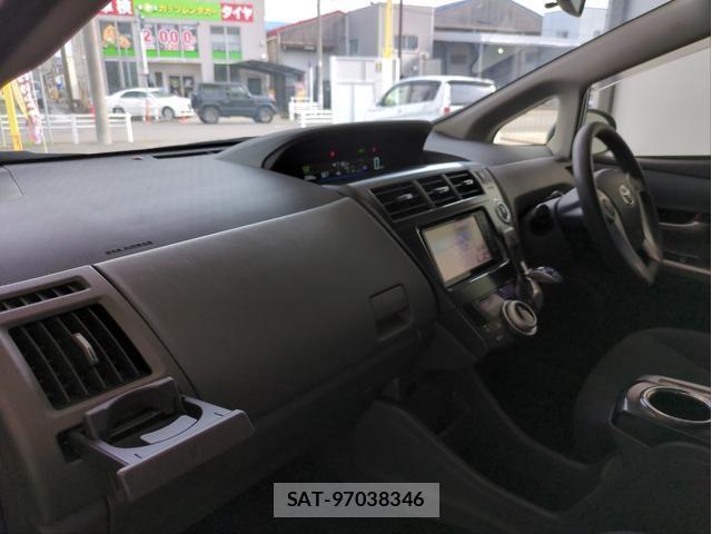 Toyota PRIUS ALPHA 2012-01 8054992-14