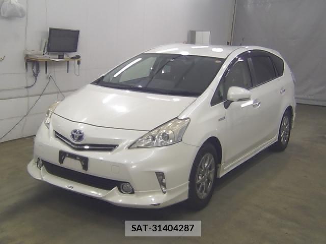 Toyota PRIUS ALPHA 2014-11 8055401-0