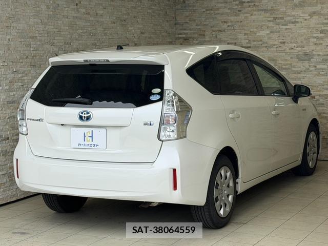 Toyota PRIUS ALPHA 2011-10 8055967-4