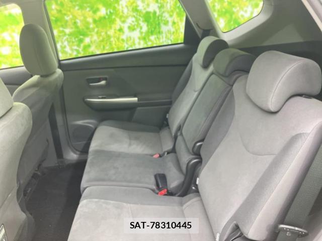 Toyota PRIUS ALPHA 2013-11 8056183-6