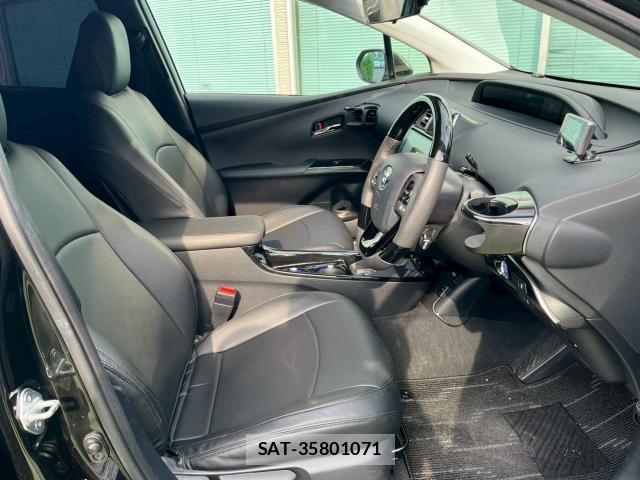Toyota PRIUS PHV 2017-02 8053247-5