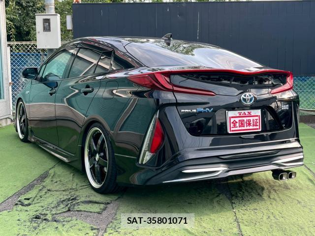 Toyota PRIUS PHV 2017-02 8053247-9