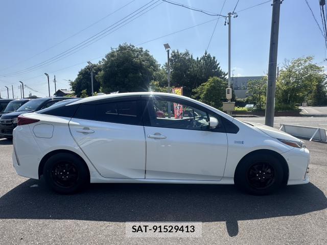 Toyota PRIUS PHV 2018-07 8053302-3