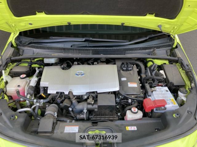 Toyota PRIUS PHV 2017-06 8053439-16