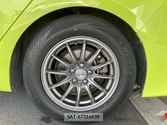 Toyota PRIUS PHV 2017-06 8053439-4