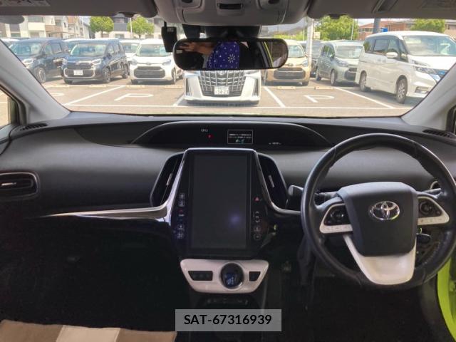 Toyota PRIUS PHV 2017-06 8053439-6