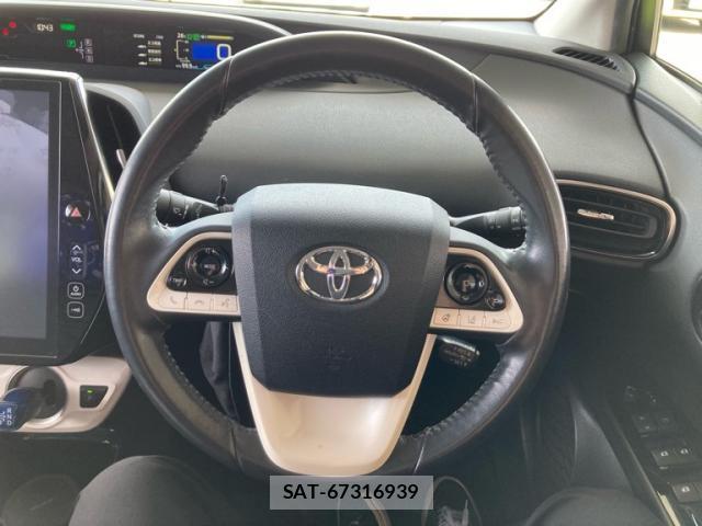 Toyota PRIUS PHV 2017-06 8053439-8