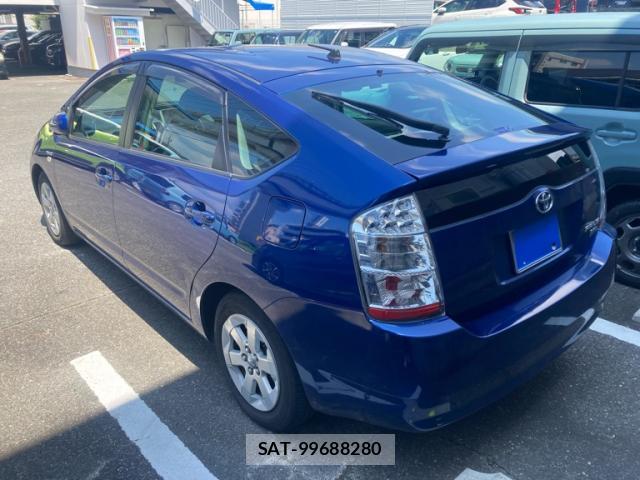 Toyota PRIUS 2008-01 8053508-2