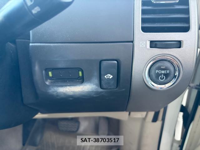 Toyota PRIUS 2005-01 8053515-11