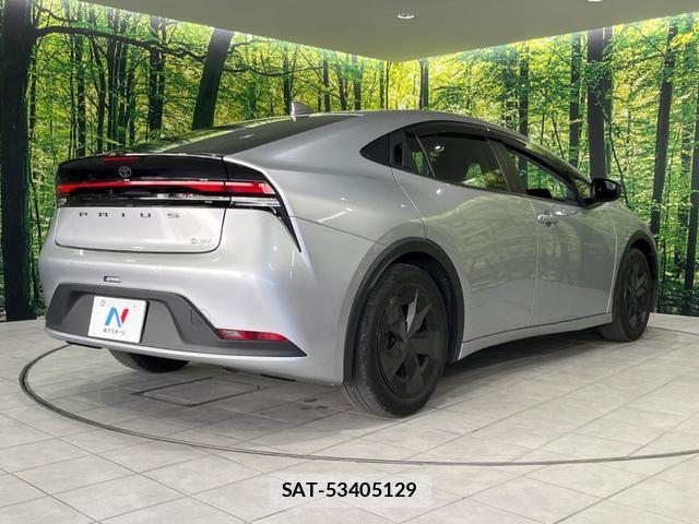 Toyota PRIUS 2023-09 8053642-16
